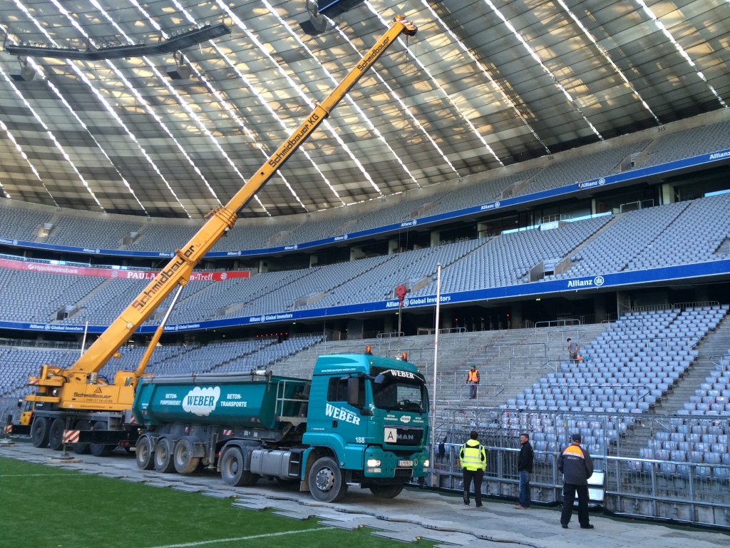 Abbruch Tribünen Allianz Arena  München