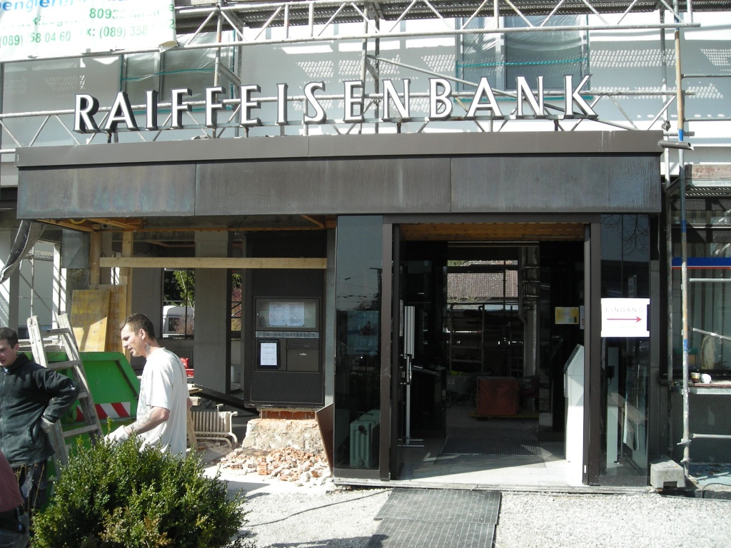 Abbruch & Entkernung Raiffeisenbank München